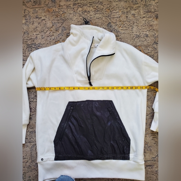 rd style white and black fleece 1/4 zip. Womens xs. EUC. Small spot see photos - Picture 6 of 9